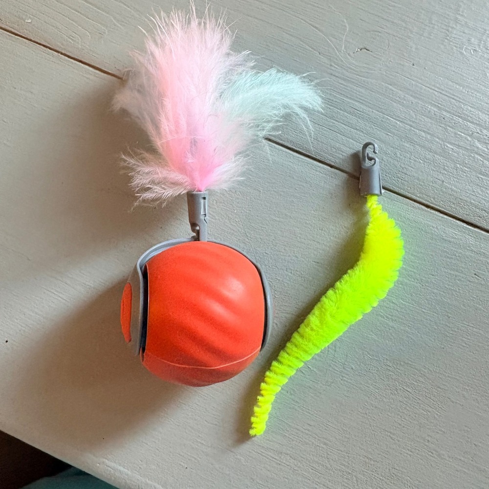 Petgravity Interactive Rolling Ball Cat Toy Feather Worm Attachment TESTED WORKS